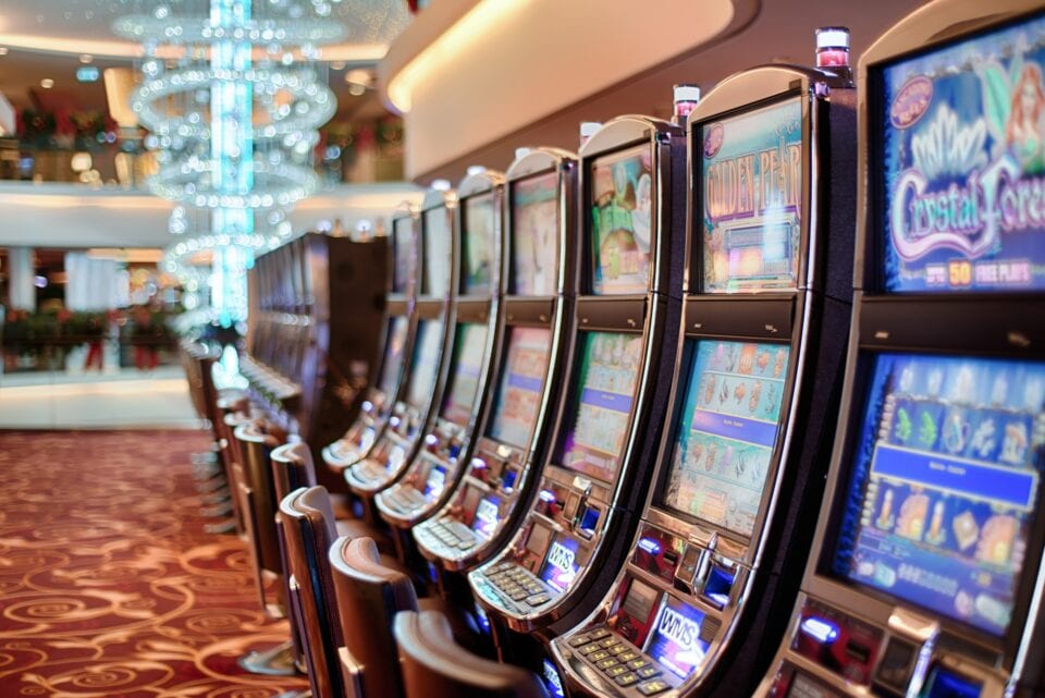 Slot machine reel symbols